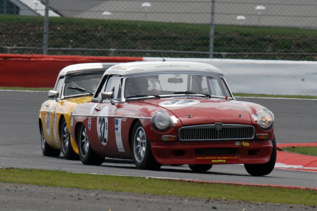 Racing with the MG Car Club - Rob Huff