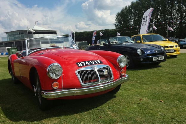 Silverstone_Classic_MG