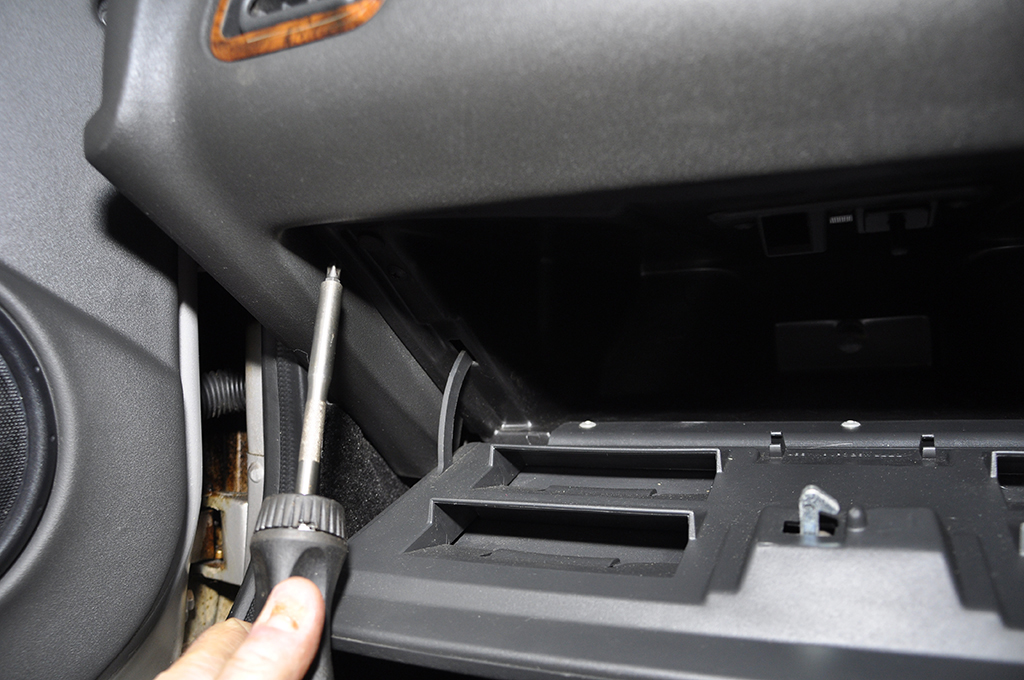 Fitting a Modified Heater Air Intake Box - MG Car Club