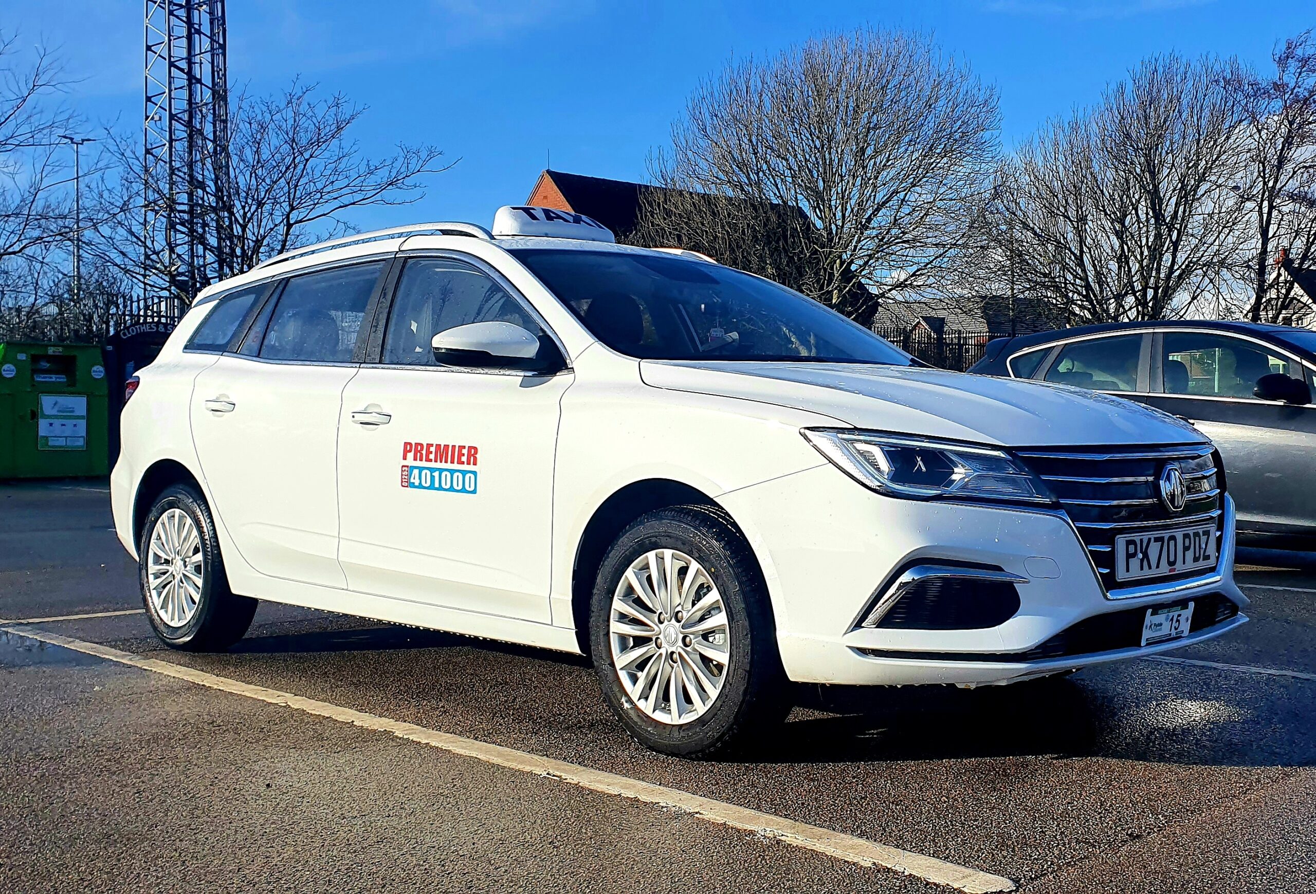 Pioneering Taxi firm replaces Toyotas with MG5 EVs for its premier ...