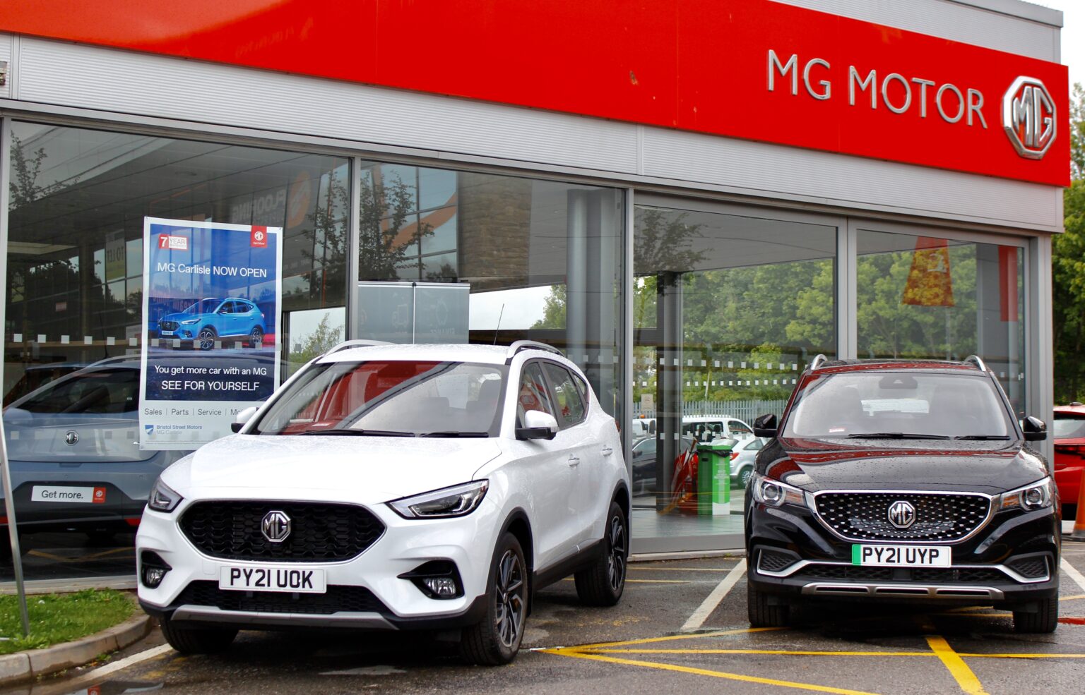 New MG dealerships open in both the North and South of the UK as